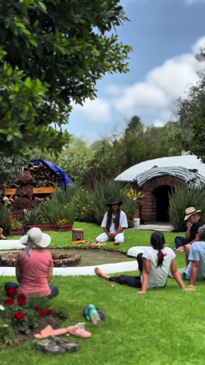 Experiencia de exploración corporal, presencia consciente y bienestar emocional en retiro transpersonal de Terrasana.